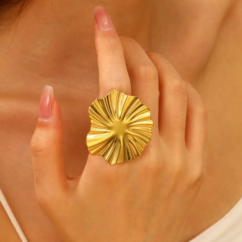 Gold Flower Statement Ring – Adjustable Stainless Steel