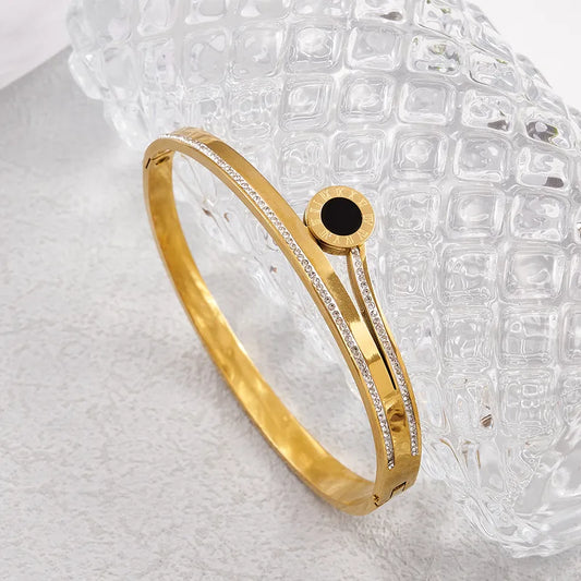 Fashionable Round   Design Bracelet 304 Stainless Steel Vacuum Plated With Rhinestones And Fake Pearls Openable For Women