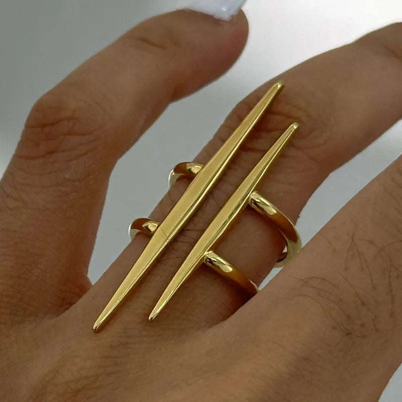 Double bar statement ring